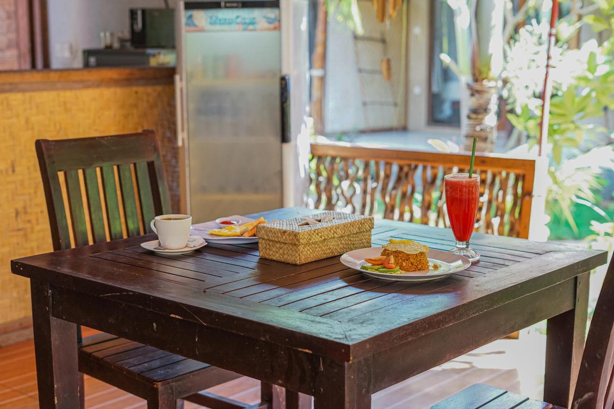 Banyuwedang Made Taro - Menjangan Homestay מראה חיצוני תמונה