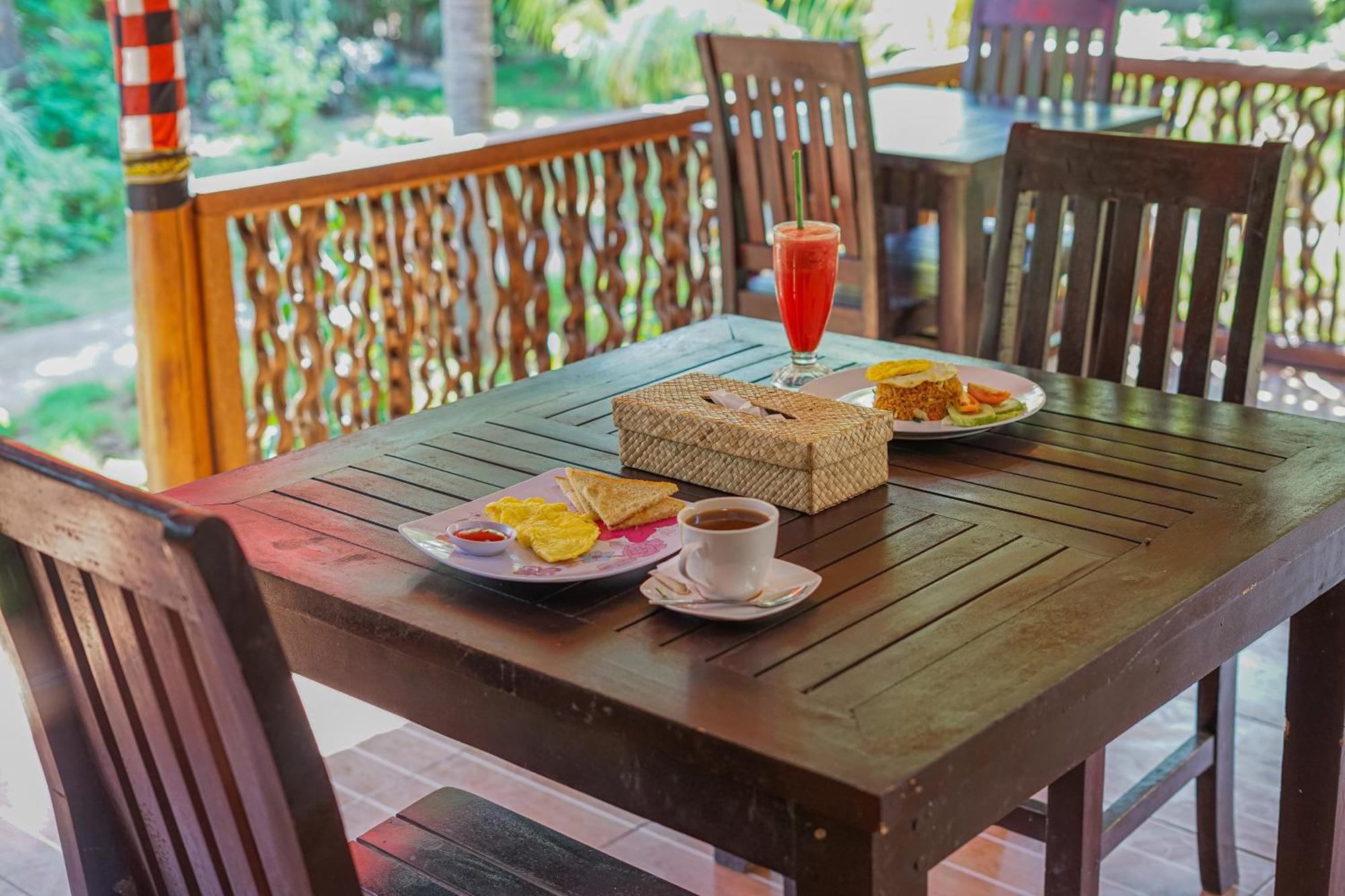 Banyuwedang Made Taro - Menjangan Homestay מראה חיצוני תמונה